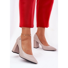 Elegantne pumpe na stupu Vinceza 62220 siva 2