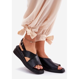 Jezzi Oslikane ženske sandale na klinu s eko kožom crnom kožom crna 1