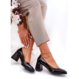 Kožne lakirane ženske pumpe na crnoj posta Vinceza 91130 crna 4