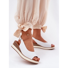 Kožne sandale na artikeru 56c2317 bijeli klin bijela 2