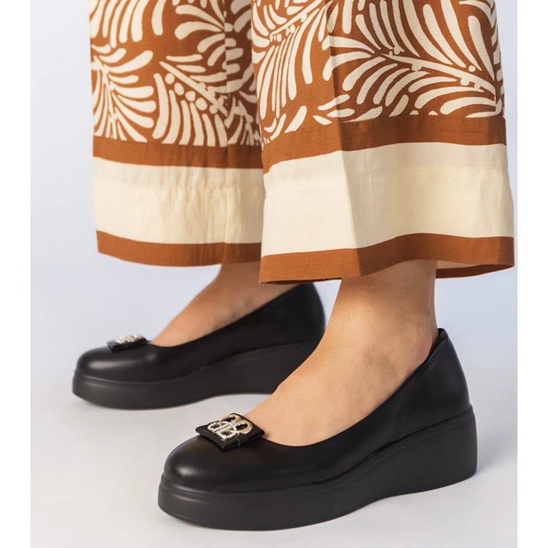 Crne cipele na platformi s cirkonom ukrasom crno 1