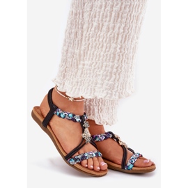 Ravne ženske sandale s pletenim prugama i pinove Artiker 54C1331 Black crno 1