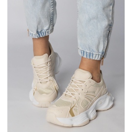 Bež sportske tenisice na ogromnom potplatu 2