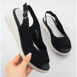 Ženske sandale na klinovima Black Vinceza 97303 crna 1