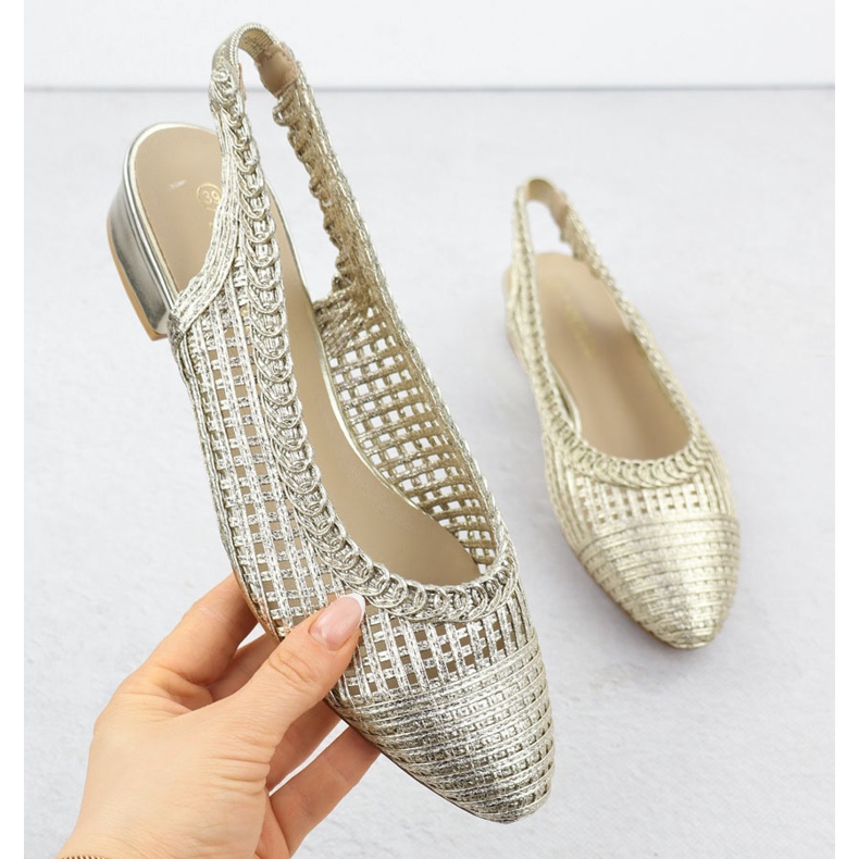 Ženske sandale otvorenih u zlatnom Spitz T.Sokolski L25-334 zlatna 1