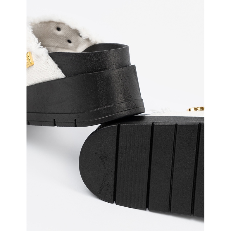 Seastar Bijeli okretni lepci na crnoj platformi s igle bijela 2