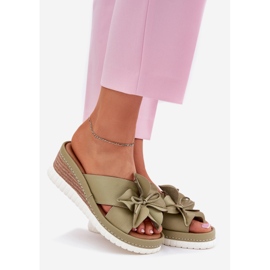 ARTIKER Ženski kožni klinovi s ukrasnim cvjetnim artikemerom 52C0503 zelena 1