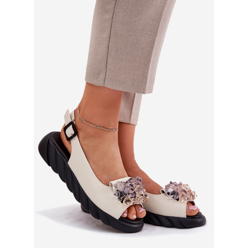 Ženske kožne sandale s Artikerom 54C1627 Kristali bež 1
