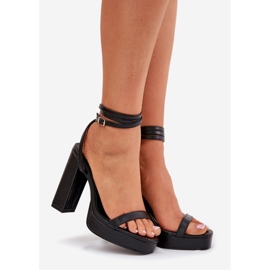 Ženske sandale s crnom trakom crna 1