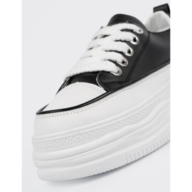 Crno -bijele tenisice na platformi crna 1