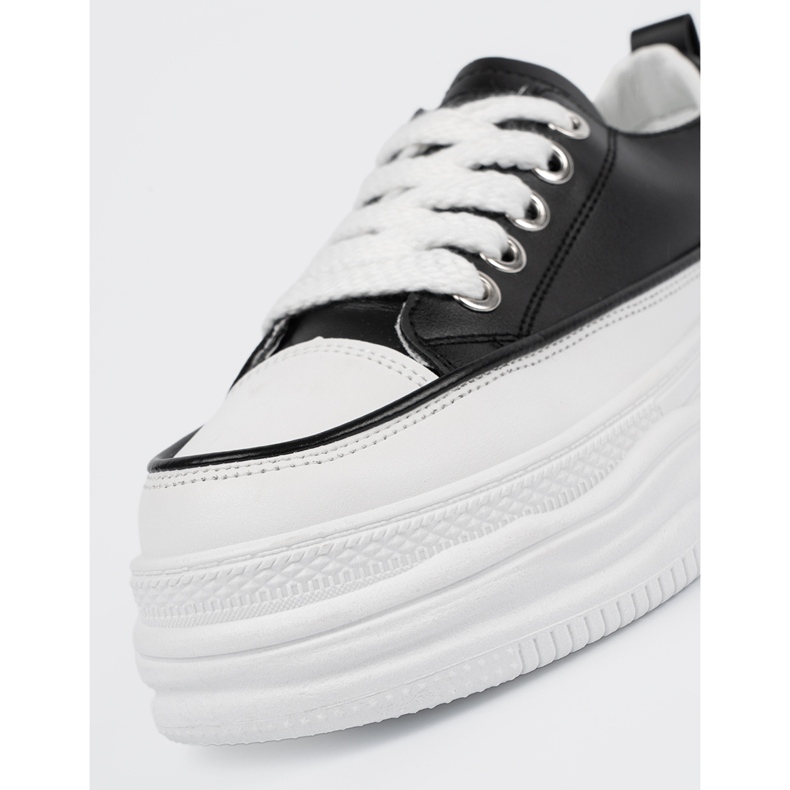 Crno -bijele tenisice na platformi crna 1