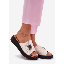 Ženske kožne papuče s Vinceza 66752 bež broš 1