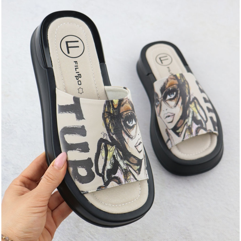 Ženske kožne papuče s tiskom bež Filippo DK6158 1