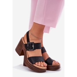 Ženske sandale na masivnoj peti i Vinceza 17387 Crna platforma 1