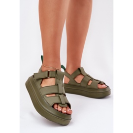 Inna Ženske sandale na zelenoj platformi zelena 2