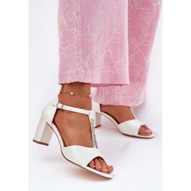 EVento Ženske sandale na poštu s ukrasnom ukusnom kožom bijela 2