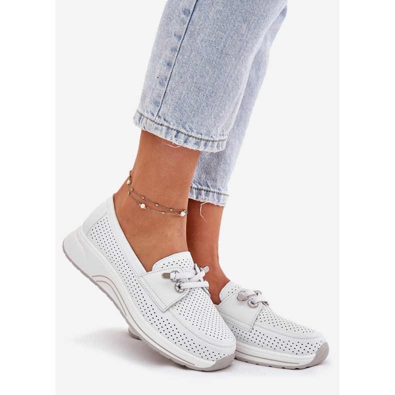 Otvorene cipele izrađene od prirodne kože na Artikeru 56C2101 Bijela platforma 1