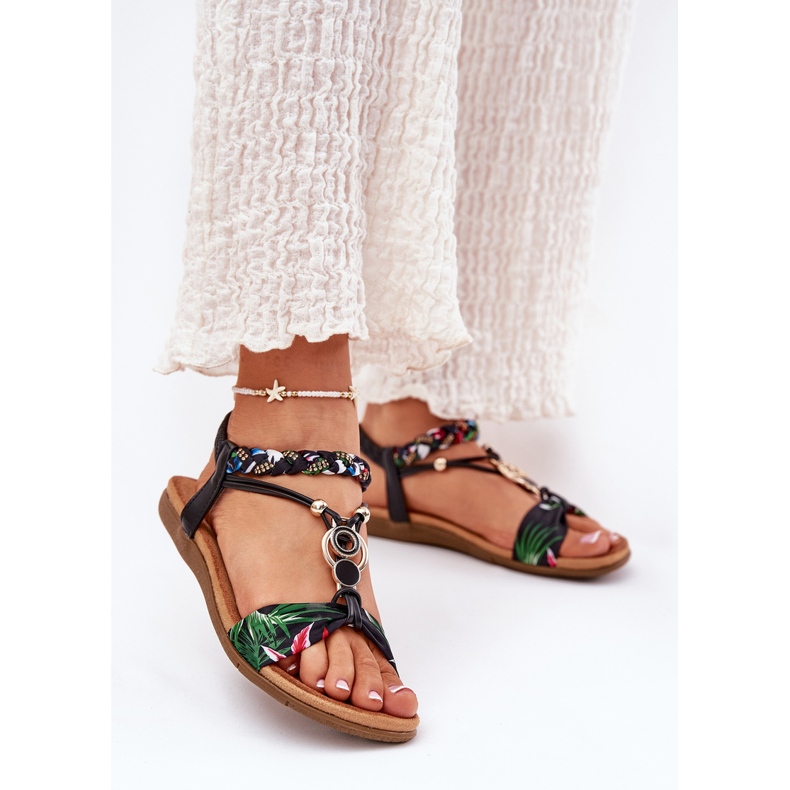 Ravne ženske sandale s pletenim pojasom i ukrasom Artiker 56C1318 Crni crno 2