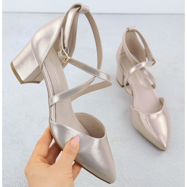 Ženske sandale na Zlatnom Sergio Leone SK-830 zlatna 1