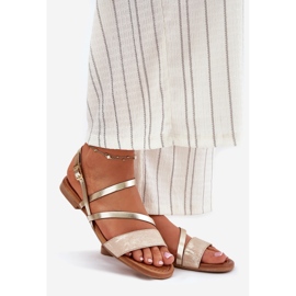 Maciejka Ženske kožne sandale s ravnim petom 06966-25 PLN zlatna 1