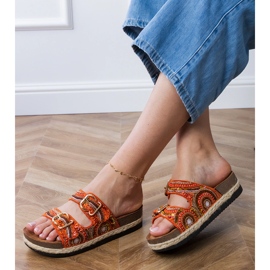 Narančasti etnički leteći lete s stezaljkama na prugama narančasta 2