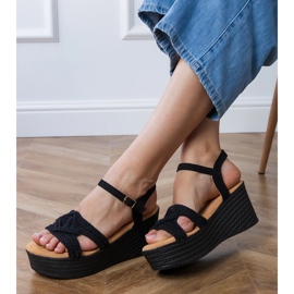 Crne sandale na platformi s vezanim remenom crna 2
