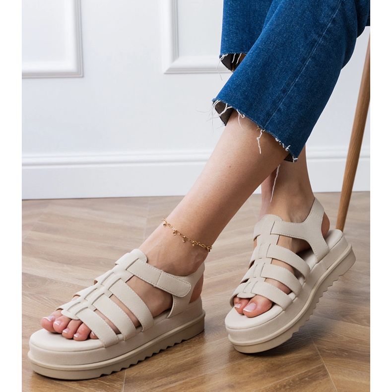 Bež sandale gladijatora na platformi 2