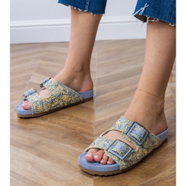 Plavi zaklopci kukica s stezaljkama na prugama plava 1