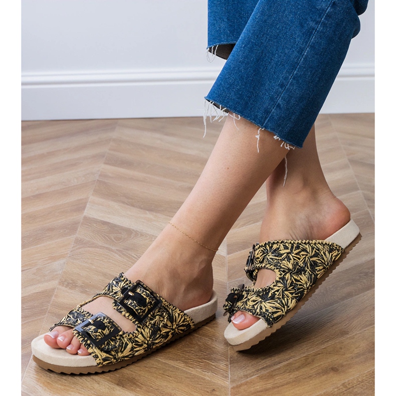 Crni zaklopke od kukičaka s stezaljkama na prugama crna 2