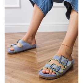 Plavi prelepovi s stezaljkama i vezom na prugama plava 1