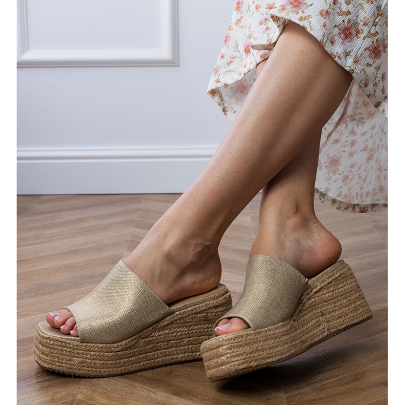Klasični Espadrilles Gold Flip Flaps na platformi zlatni 2