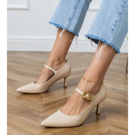 Bež klasične pumpe s ukrasnom kopčom 1