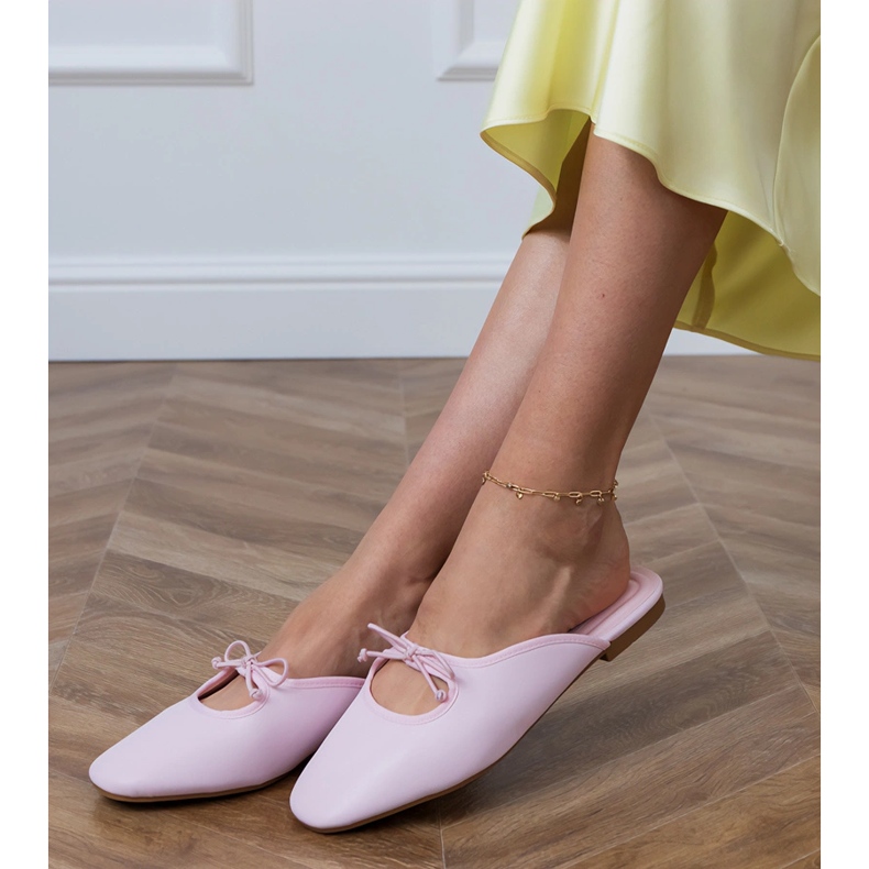 Pink Flip -flops izgrađen na ravnom potplatu ružičasta 2