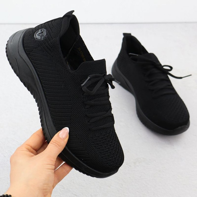 Ženske sportske cipele Vinceza 17366 crna 1