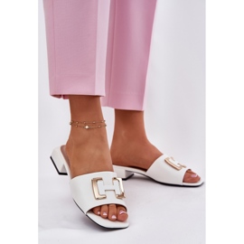 Vinceza Elegantne ženske papuče na bloku sa zlatnim detaljima Vincez 62229 White bijela 2