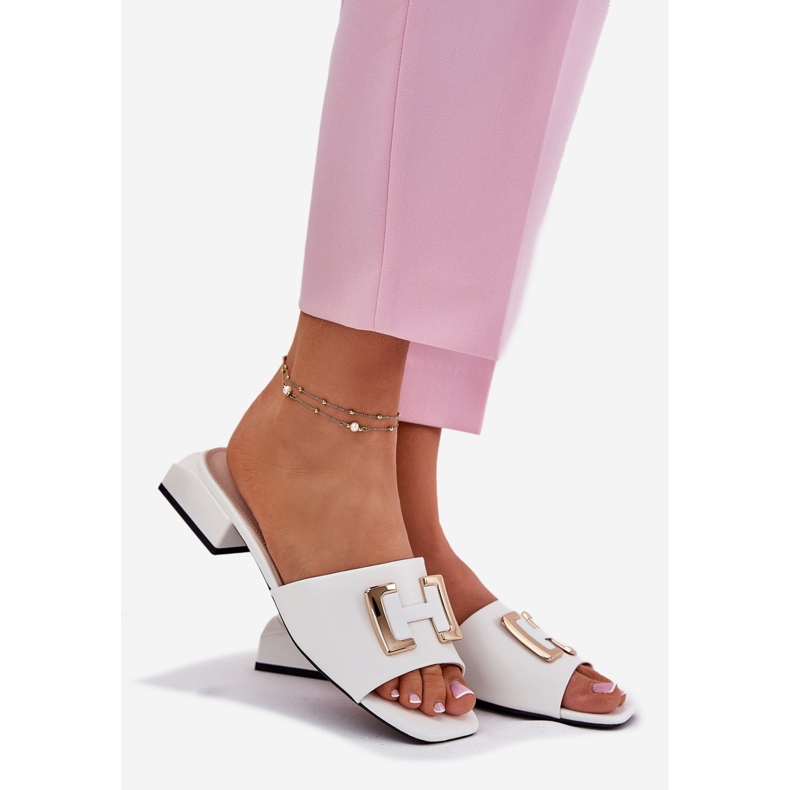 Vinceza Elegantne ženske papuče na bloku sa zlatnim detaljima Vincez 62229 White bijela 1