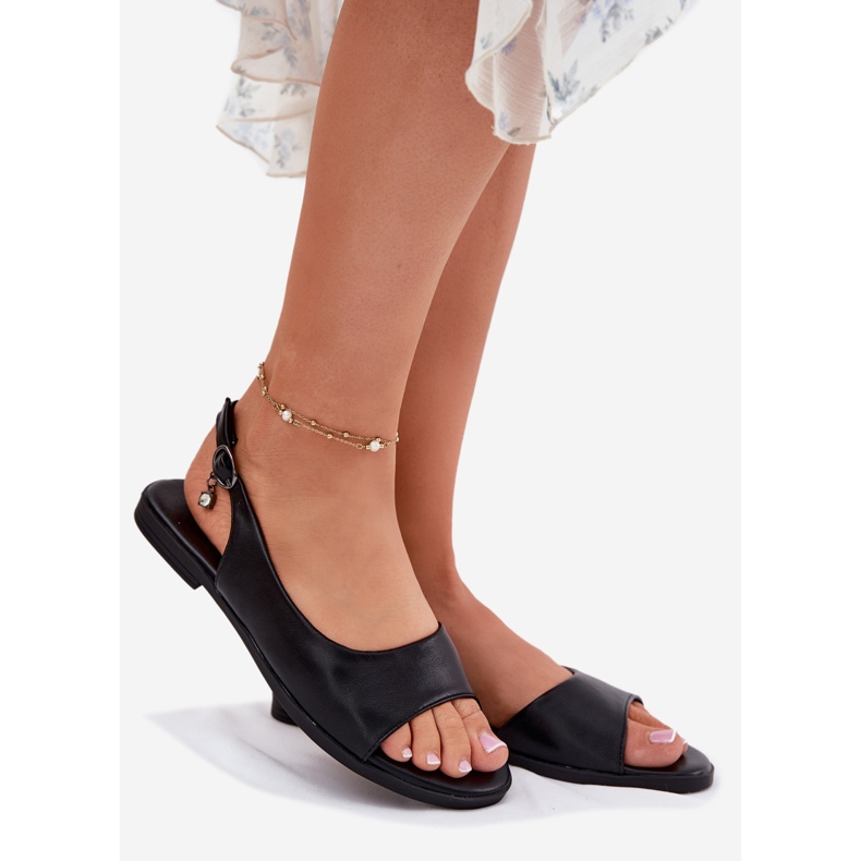 EVento Ravne sandale sa sjedištem u crnoj boji 1