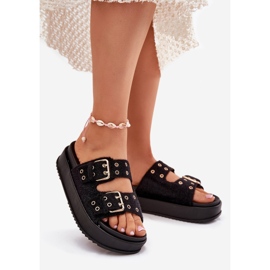 Ženski klip sa zlatnim kopčama na crnoj platformi crna 1