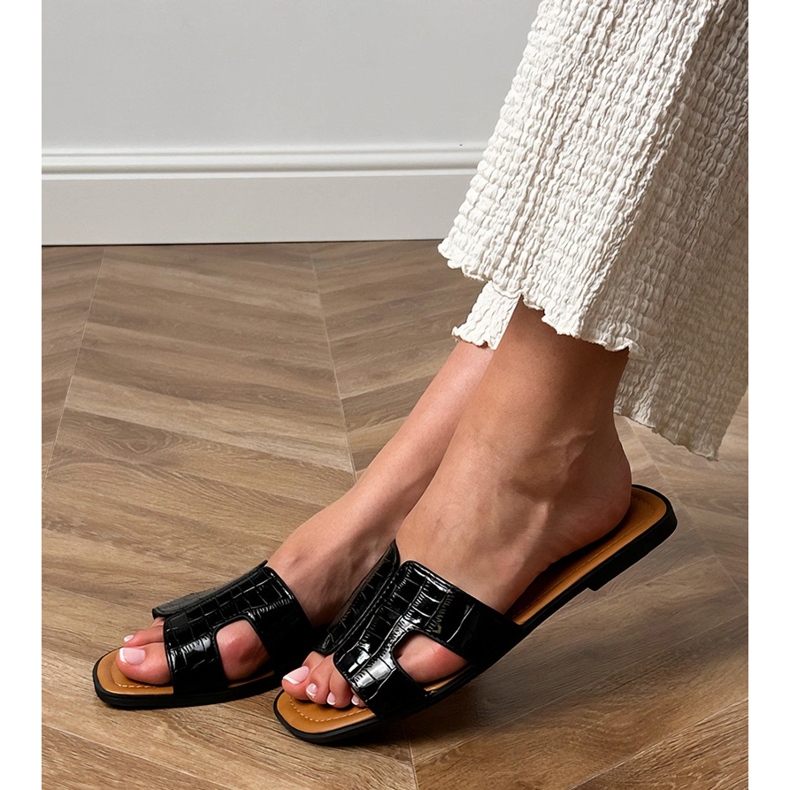 Crni ravni jastuci s pritiskom crna 1