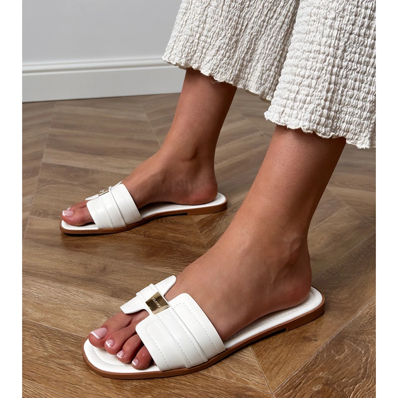 Bijele ženske prelete s ukrasom na pojasu bijela 1