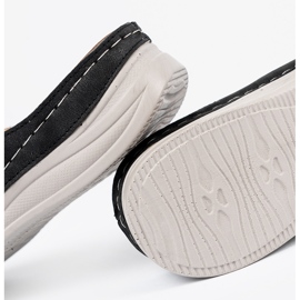 Seastar Crne ženske papuče s ukrasnim cvijetom crno 1