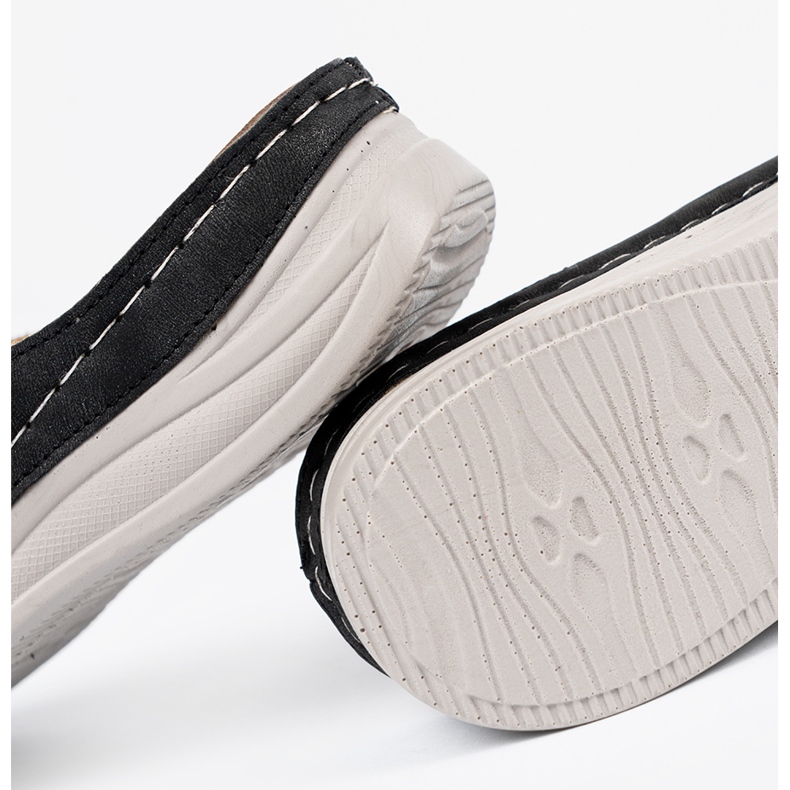 Seastar Crne ženske papuče s ukrasnim cvijetom crno 1