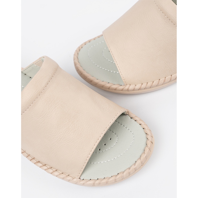 J. Star Svjetlo -Beige kožni umetak Flip -flops bež 1