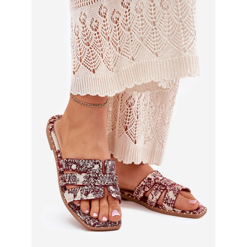 Ukrašene ravne burgundske zaklopke crvena 1