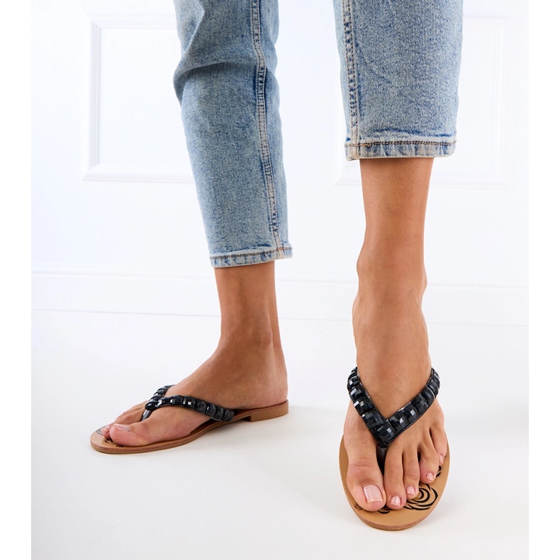 Crni flip -flops flip -flops ukrašen šljunkom crna 1