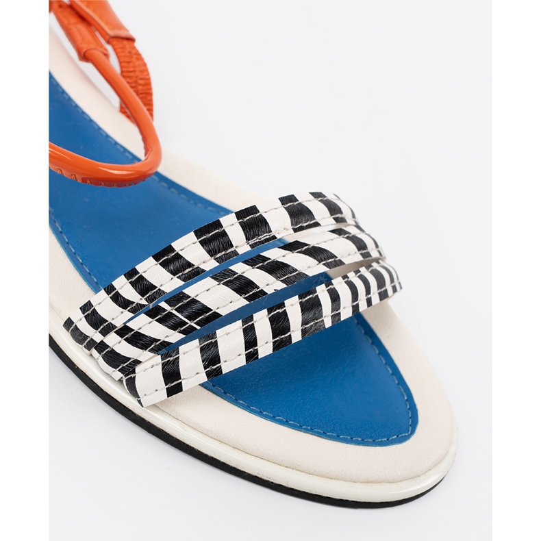 Višebojne sandale na ravnom potplatu višebojan 1