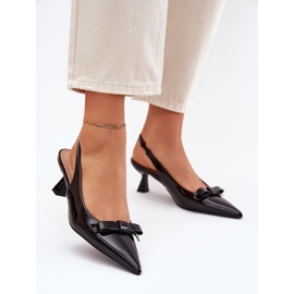 Oslikane sandale na visokoj peti s crnim lukom crna 2