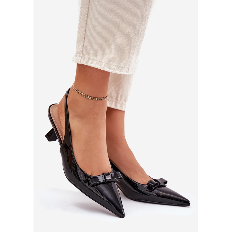 Oslikane sandale na visokoj peti s crnim lukom crna 1