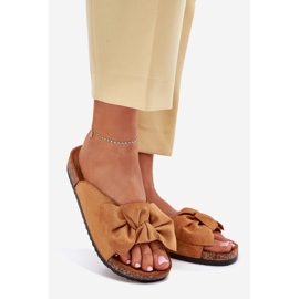 Ženske papuče na plutaču s lukom deve smeđa 1