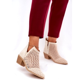 Otvorene ženske visoke potpetice s izrezima i svijetlim bež pletenicama 2